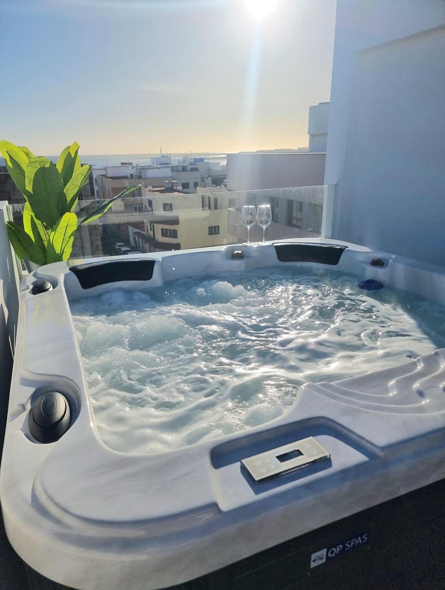 شقة Luxury Penthouse Valentin With Jacuzzi كوراليهو المظهر الخارجي الصورة